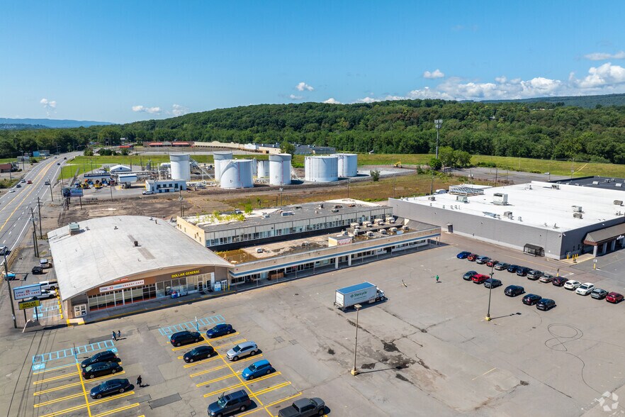 More Photos Of 274 W Side Mall, Edwardsville General Retail For Sale