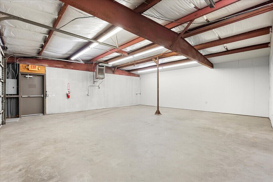 More Photos Of 230 Highway 146 S, Texas City Auto Dealership For Sale