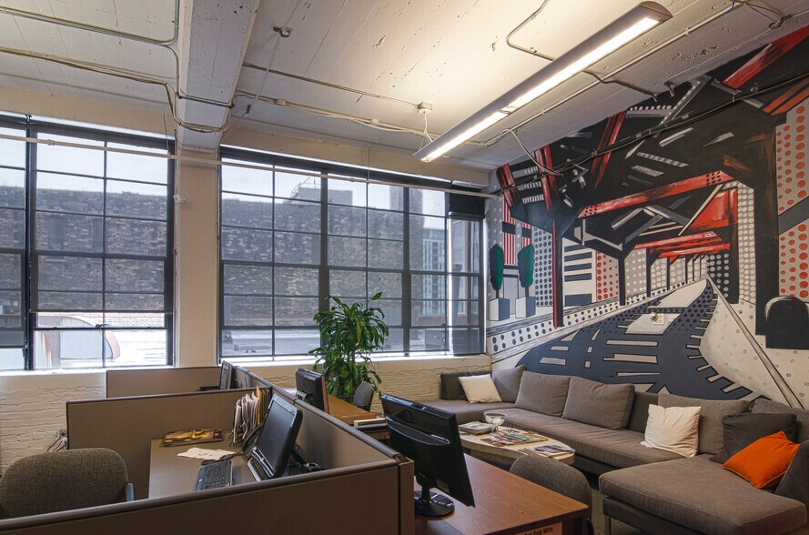 More Photos Of 650 W Lake St, Chicago Loft Creative Space For Lease