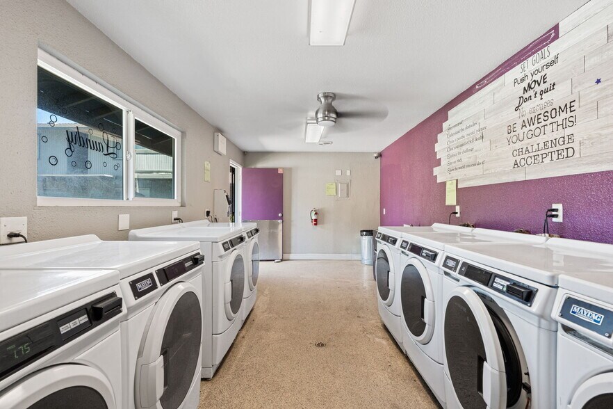 More Photos Of 2205 Peach Ave, Clovis Apartments For Sale