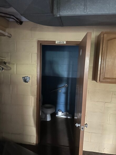 More Photos Of 400 Church St, Minersville Lodge Meeting Hall For Sale