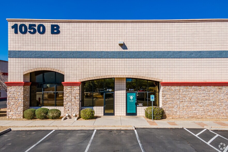 More Photos Of 1050 N Fairway Dr, Avondale Unknown For Lease