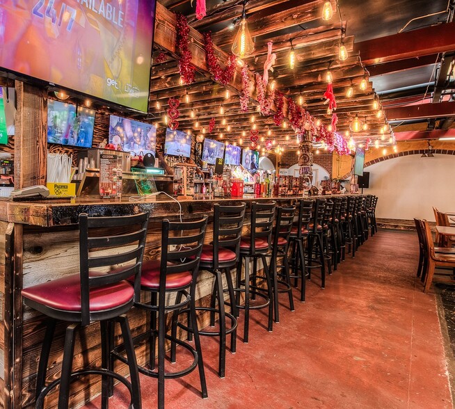 Primary Photo Of 1319 1st Ave, Zillah General Retail For Sale