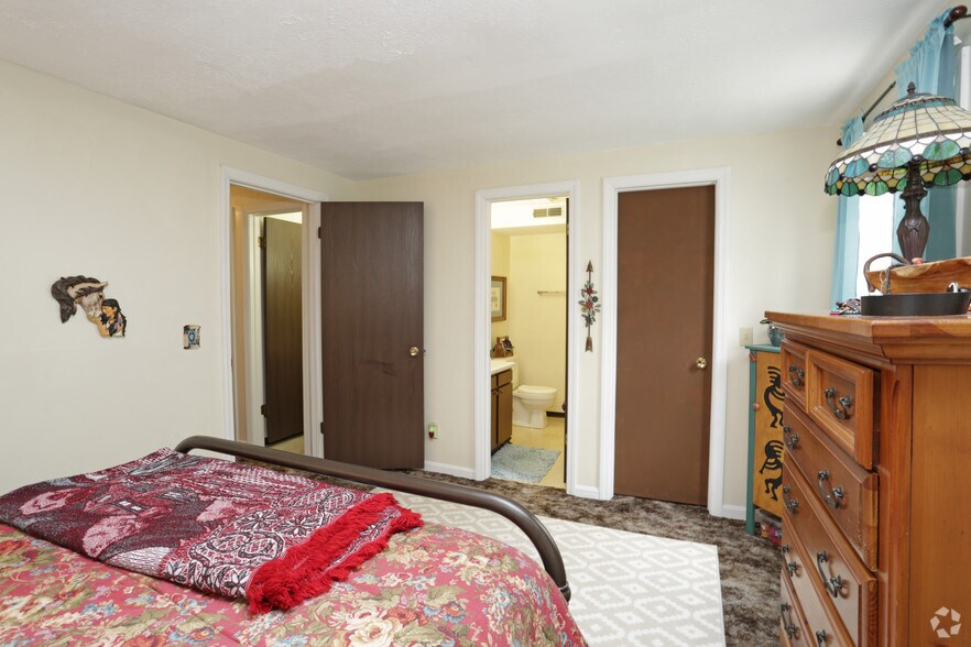 More Photos Of 10795 Timbercrest Dr, Meadville Apartments For Sale