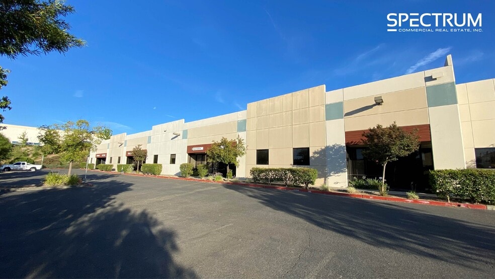 More Photos Of 26470 Ruether Ave, Santa Clarita Warehouse For Lease