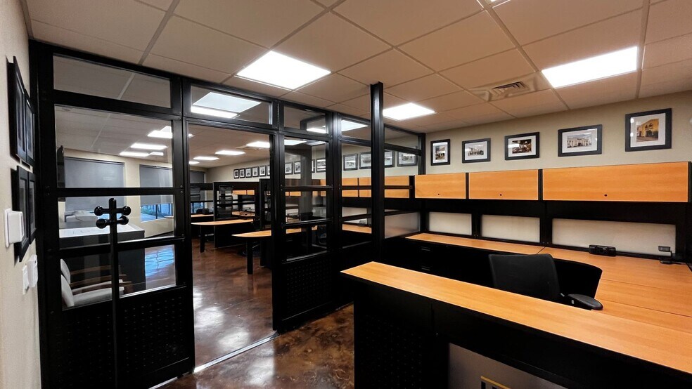 More Photos Of 2503 South Blvd, Houston Office For Sale