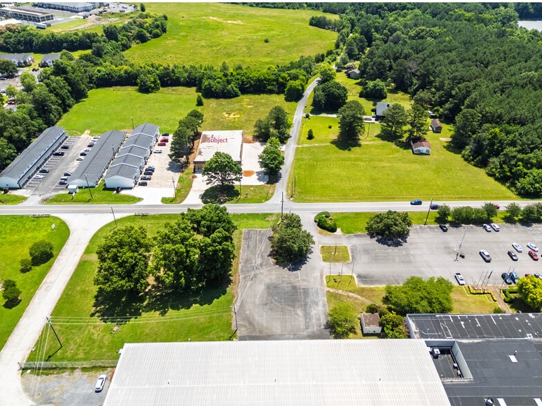 More Photos Of 494 Richardson Rd SE, Calhoun Freestanding For Sale