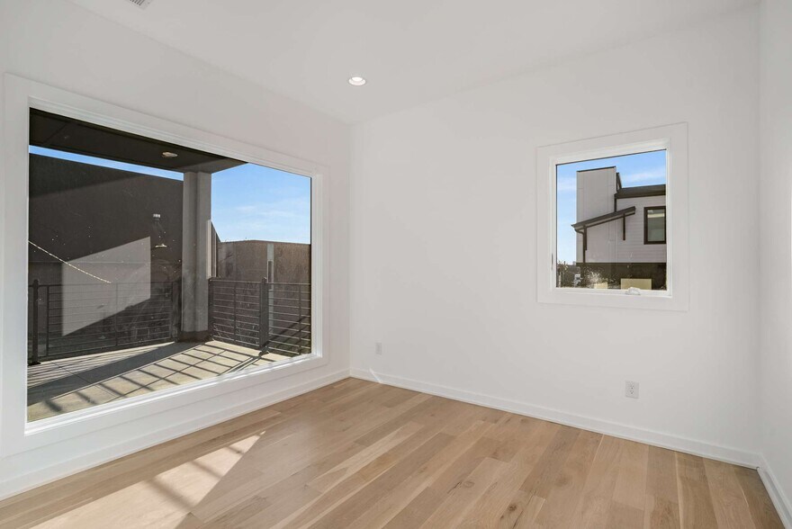 More Photos Of 1017 12th Ave S, Nashville Apartments For Sale