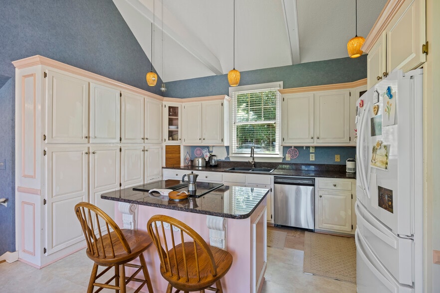 More Photos Of 3168 Stanyarne Dr, Charleston Multifamily For Sale