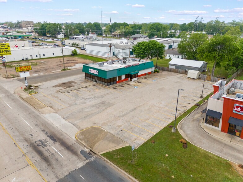 Primary Photo Of 509 US Highway 271 N, Gilmer Flex For Sale