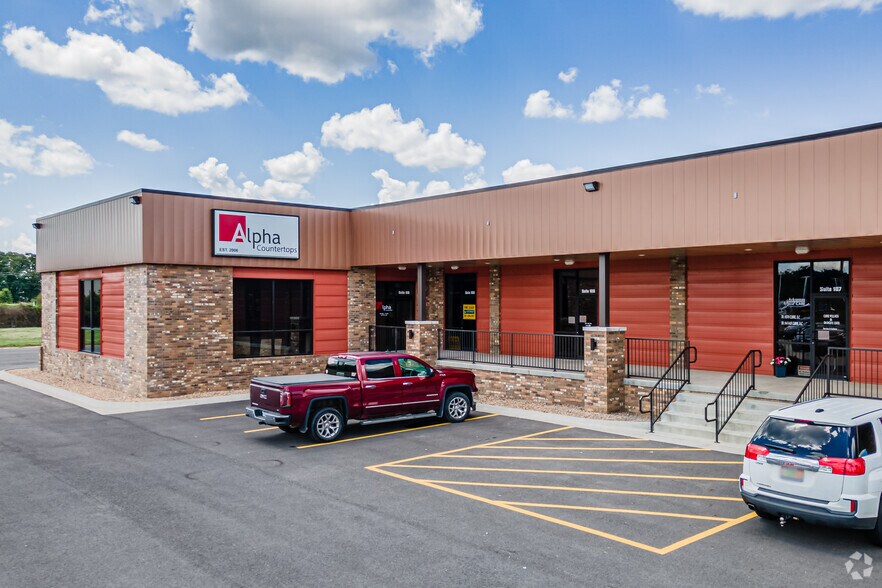 More Photos Of 815 Exchange Ave, Conway Office For Lease