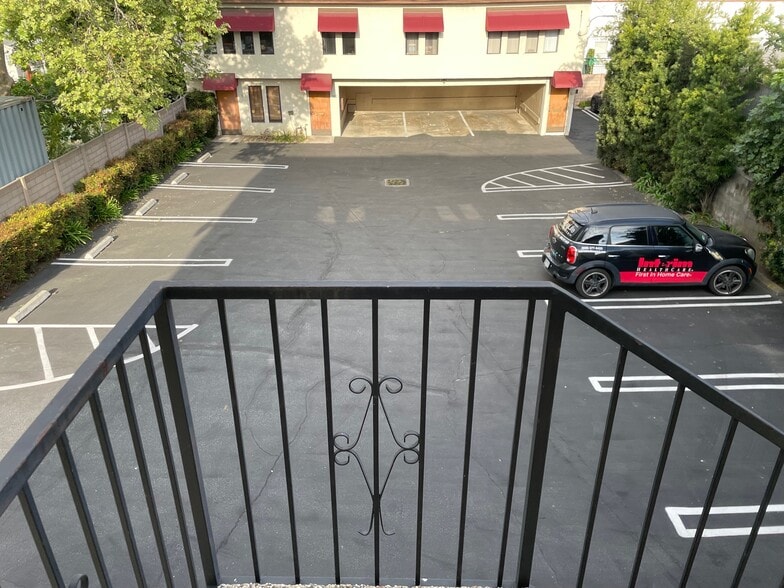 More Photos Of 596 N Lake Ave, Pasadena Office Residential For Lease