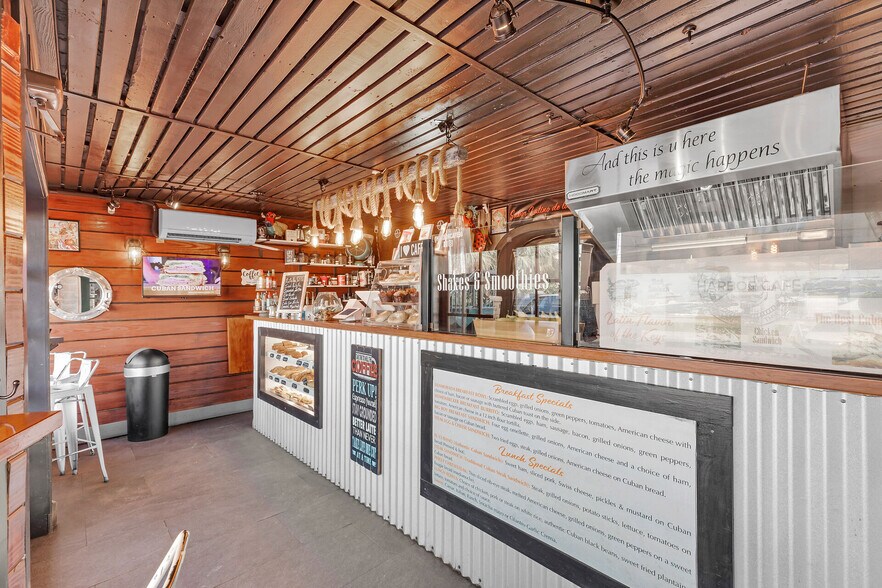 More Photos Of 90311 Old Hwy, Tavernier General Retail For Sale