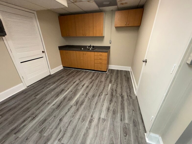 More Photos Of 1798 Montreal Cir, Tucker Office For Sale