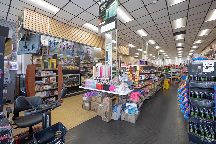 More Photos Of 3226-3238 Greenmount Ave, Baltimore Storefront For Sale