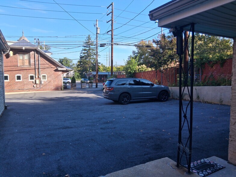 Primary Photo Of 1213 Penn Ave, Wyomissing General Retail For Lease