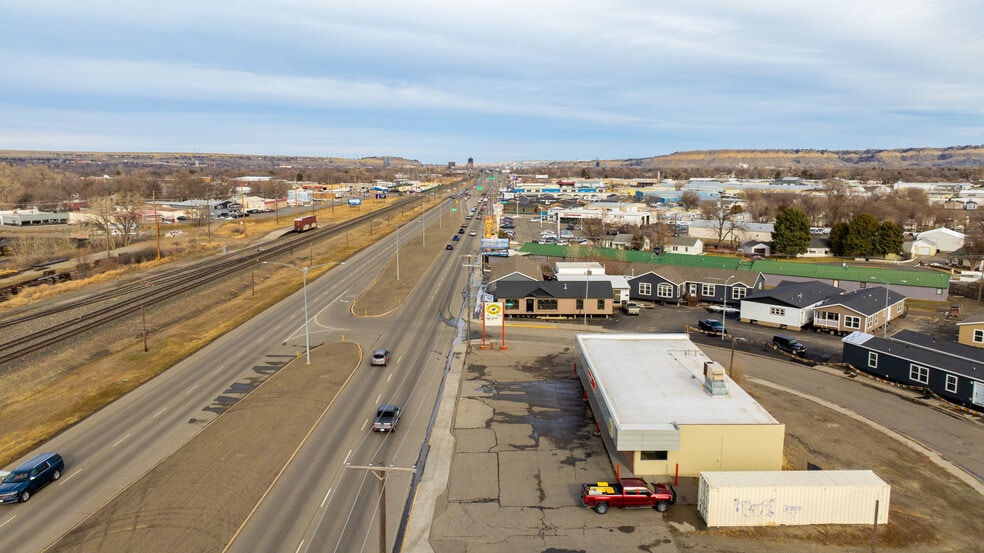 More Photos Of 1 MacArthur Ave, Billings Freestanding For Sale