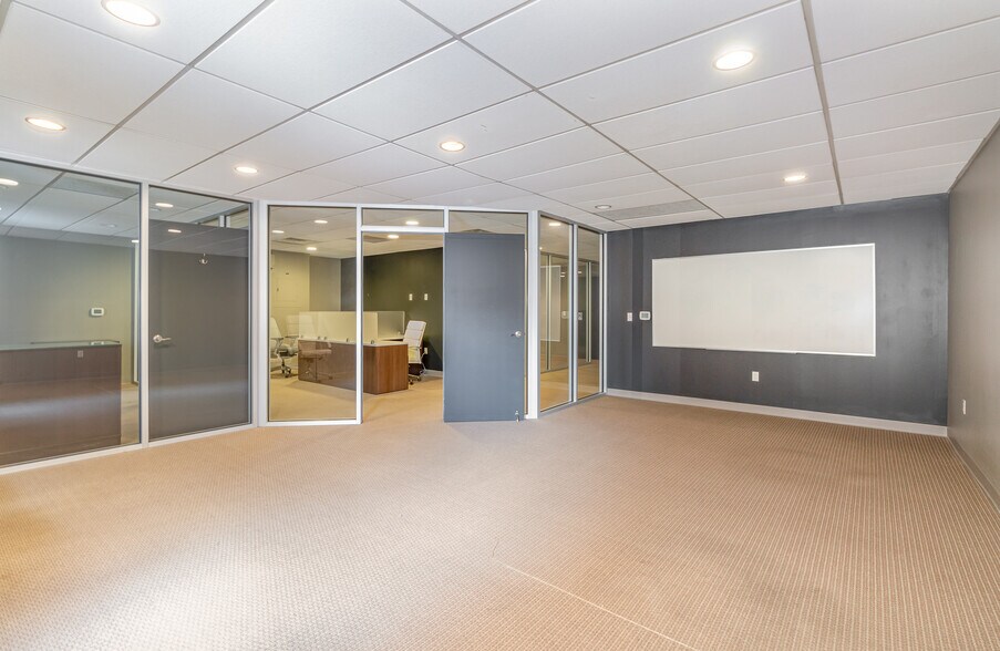 More Photos Of 403-405 N 2nd St, Harrisburg Office For Sale