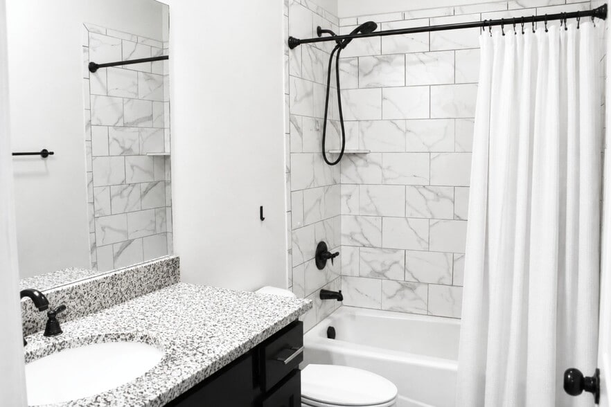 More Photos Of 200 Park West Loop, Oxford Apartments For Sale