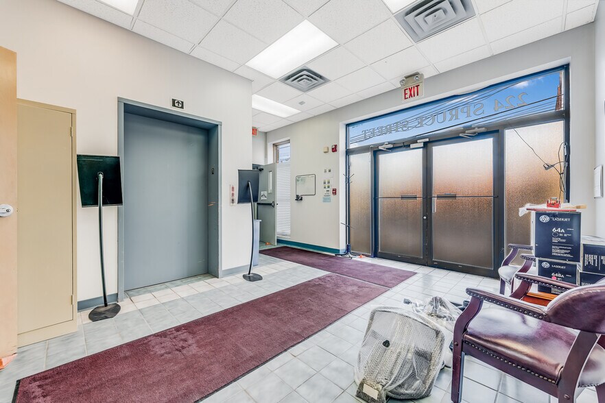 More Photos Of 224 Spruce St, Morgantown Office For Sale