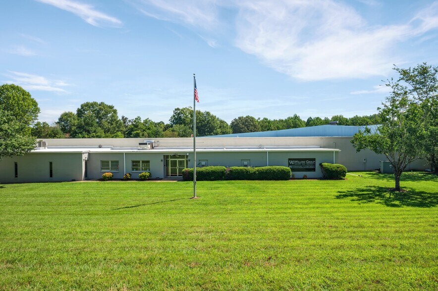 More Photos Of 254 Tot Dellinger Rd, Cherryville Industrial For Sale