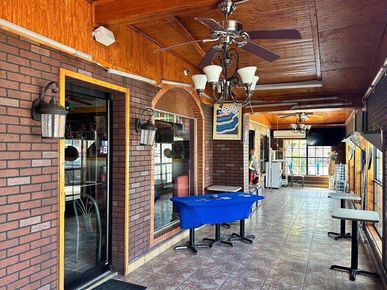 More Photos Of , San Antonio General Retail For Sale