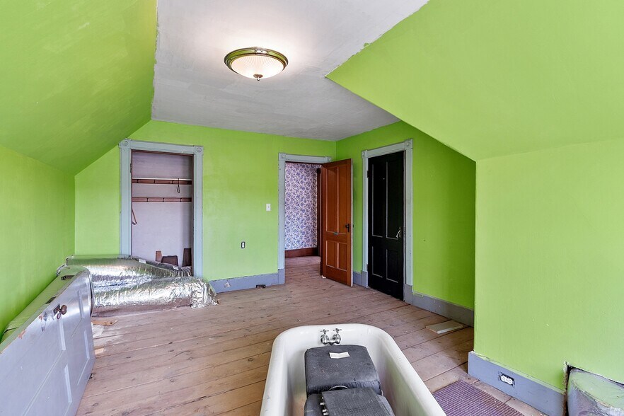 More Photos Of 58 Oliver St, Fitchburg Office Residential For Sale