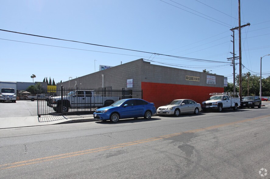 More Photos Of 7816-7834 Balboa Blvd, Van Nuys Unknown For Lease