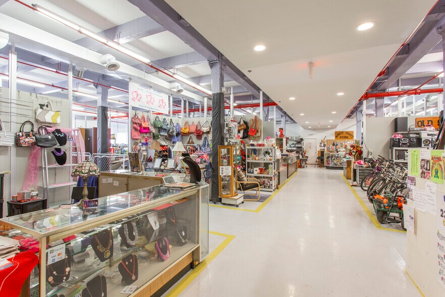 More Photos Of 2300 W 4th St, Chester Light Distribution For Lease