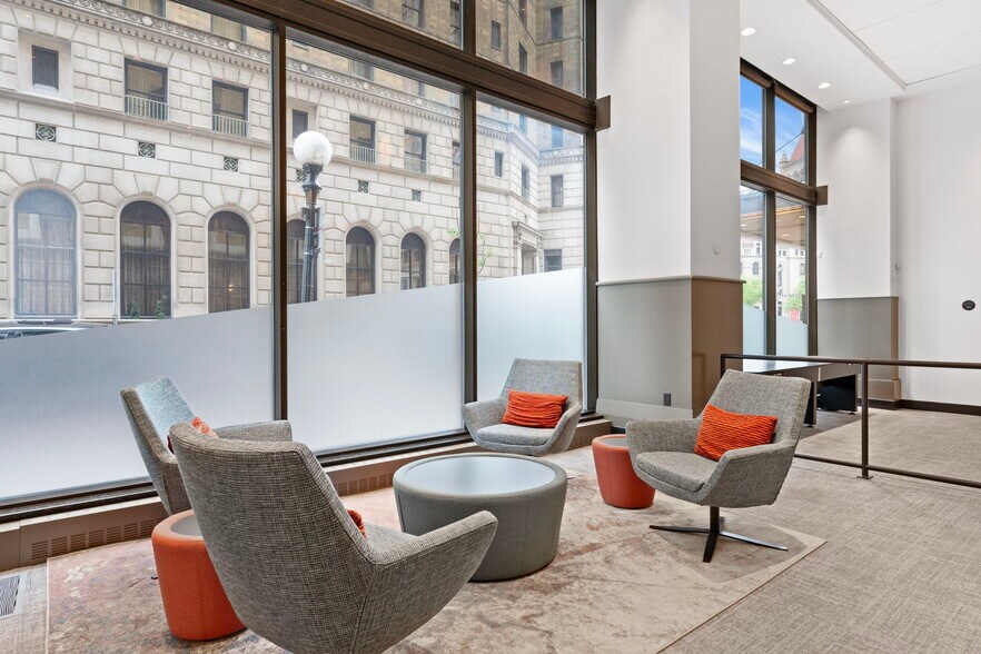 More Photos Of 360 Saint Peter St, Saint Paul Apartments For Lease