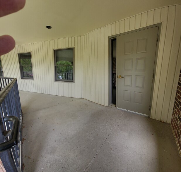 More Photos Of 3600 Brecksville Rd, Richfield Light Distribution For Lease