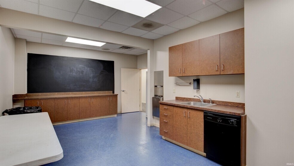 More Photos Of 7145 E Virginia St, Evansville Medical For Lease