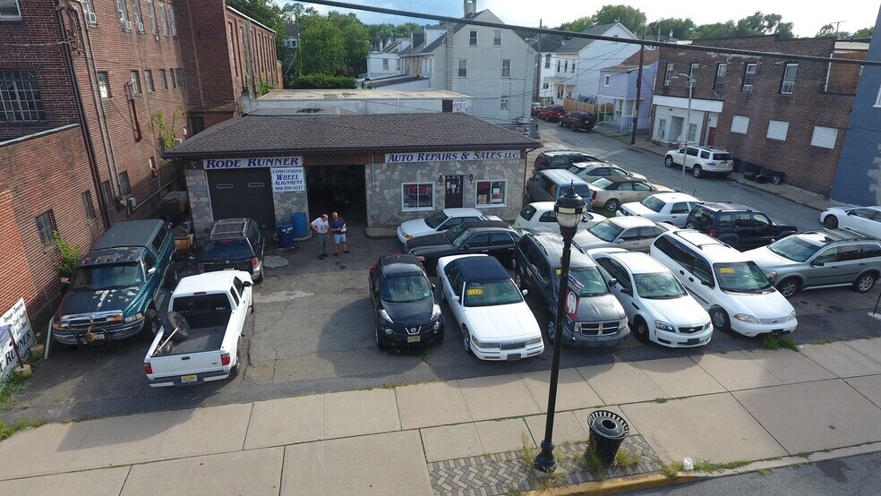 More Photos Of 404-410 S Main St, Phillipsburg Auto Repair For Sale
