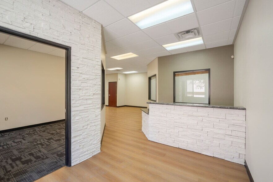 More Photos Of 5588 S Fort Apache Rd, Las Vegas Medical For Lease