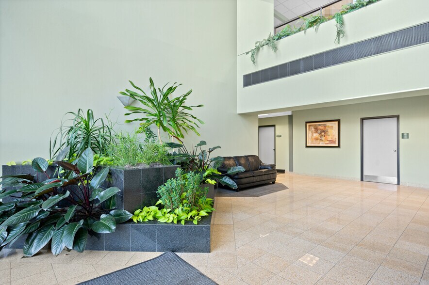 More Photos Of 10700 Montgomery Rd, Montgomery Medical For Sale