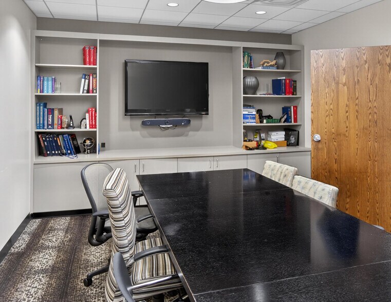 More Photos Of 80 W Michigan St, Orlando Medical For Sale