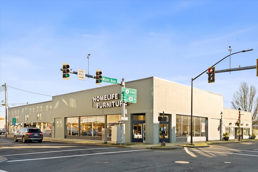 More Photos Of 301 Main Ave, Tillamook General Retail For Sale