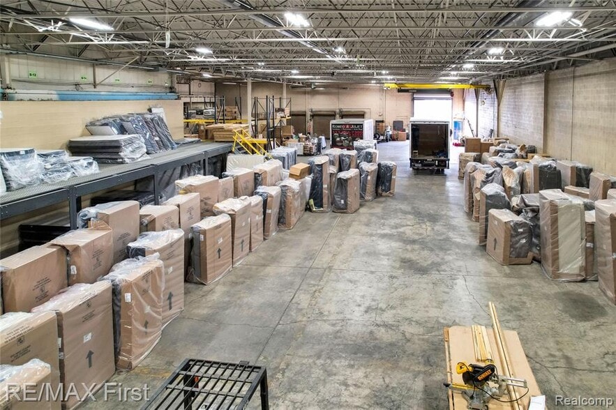 More Photos Of 8655 E 8 Mile Rd, Warren Warehouse For Sale