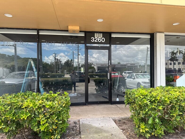 More Photos Of 3280-3290 W Hillsboro Blvd, Deerfield Beach Unknown For Lease