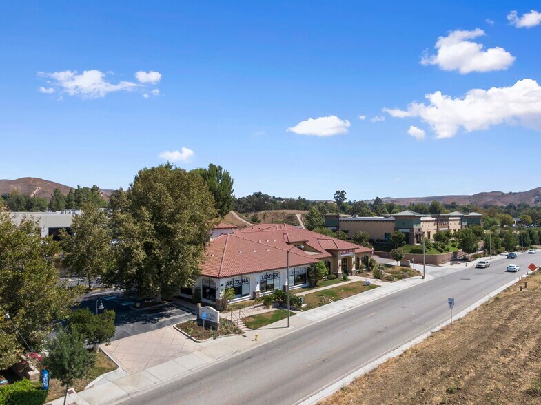 More Photos Of 28811 Canwood St, Agoura Hills Storefront Retail Office For Sale
