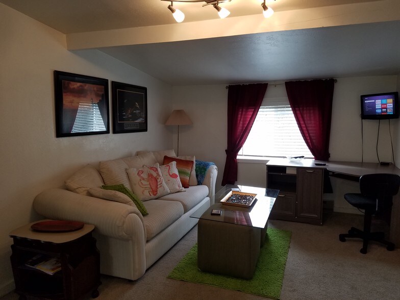 More Photos Of 1123 Cross St SE, Salem Apartments For Sale