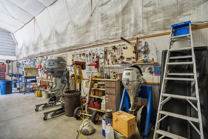 More Photos Of 1856 Buckley Hall Rd, Cobbs Creek Warehouse For Sale