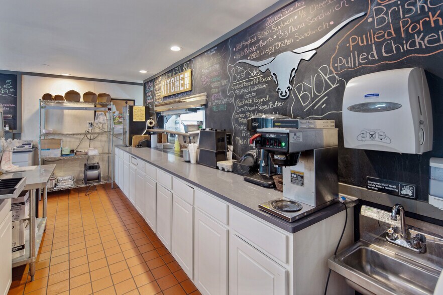 More Photos Of 1 S Main St, Mullica Hill Storefront Retail Office For Sale