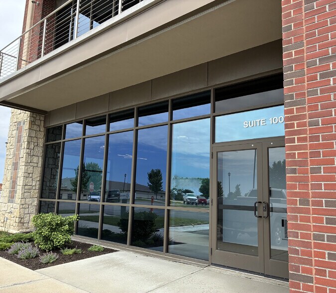 More Photos Of 22701 W 68th Ter, Shawnee Office For Lease