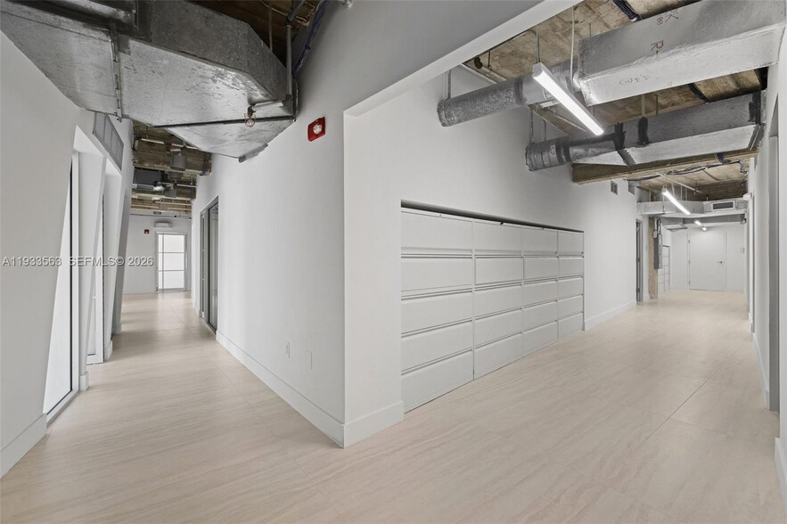More Photos Of 605 Lincoln Rd, Miami Beach Office Residential For Sale
