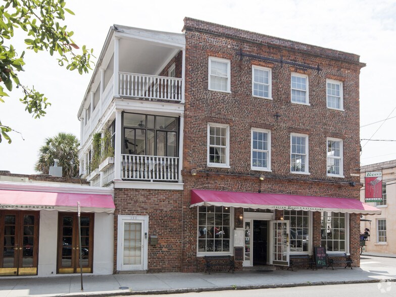 More Photos Of 158 Church St, Charleston Restaurant For Lease