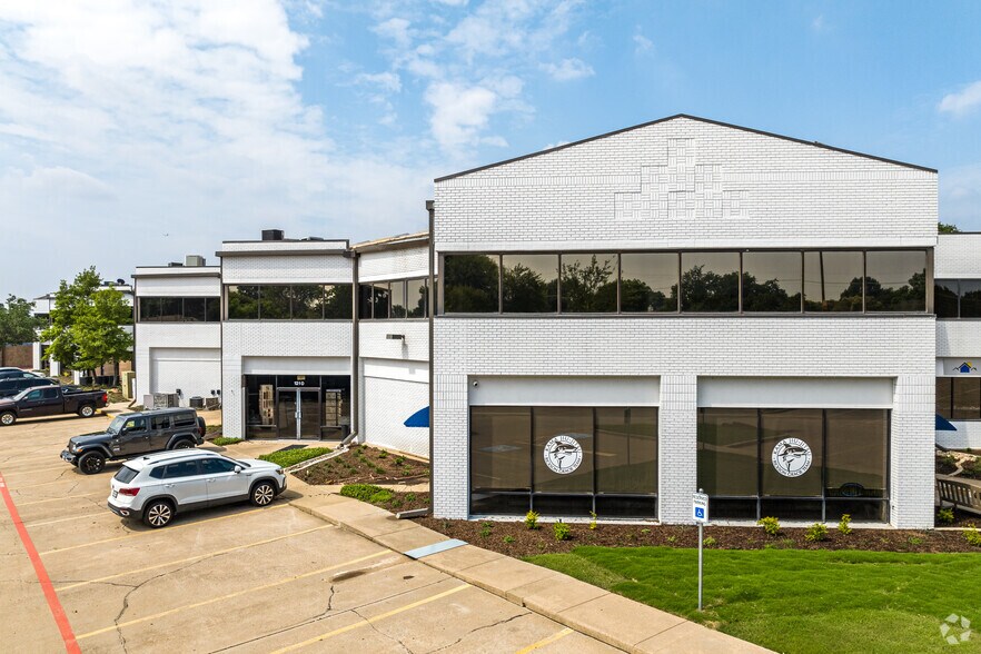 More Photos Of 1001 Cross Timbers Rd, Flower Mound Office For Lease