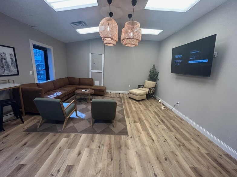 More Photos Of 8133 S State Route 48, Maineville Freestanding For Sale
