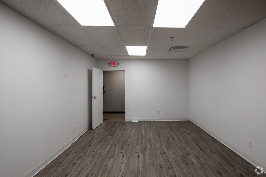 More Photos Of 62 Washington St, Middletown Office For Lease