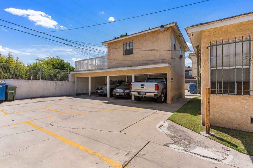 More Photos Of 1000 N Sloan Ave, Compton Multifamily For Sale